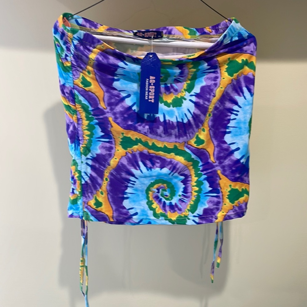 NWT- Adorable Tube Top. Size XL